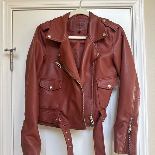 reddish leather jacket