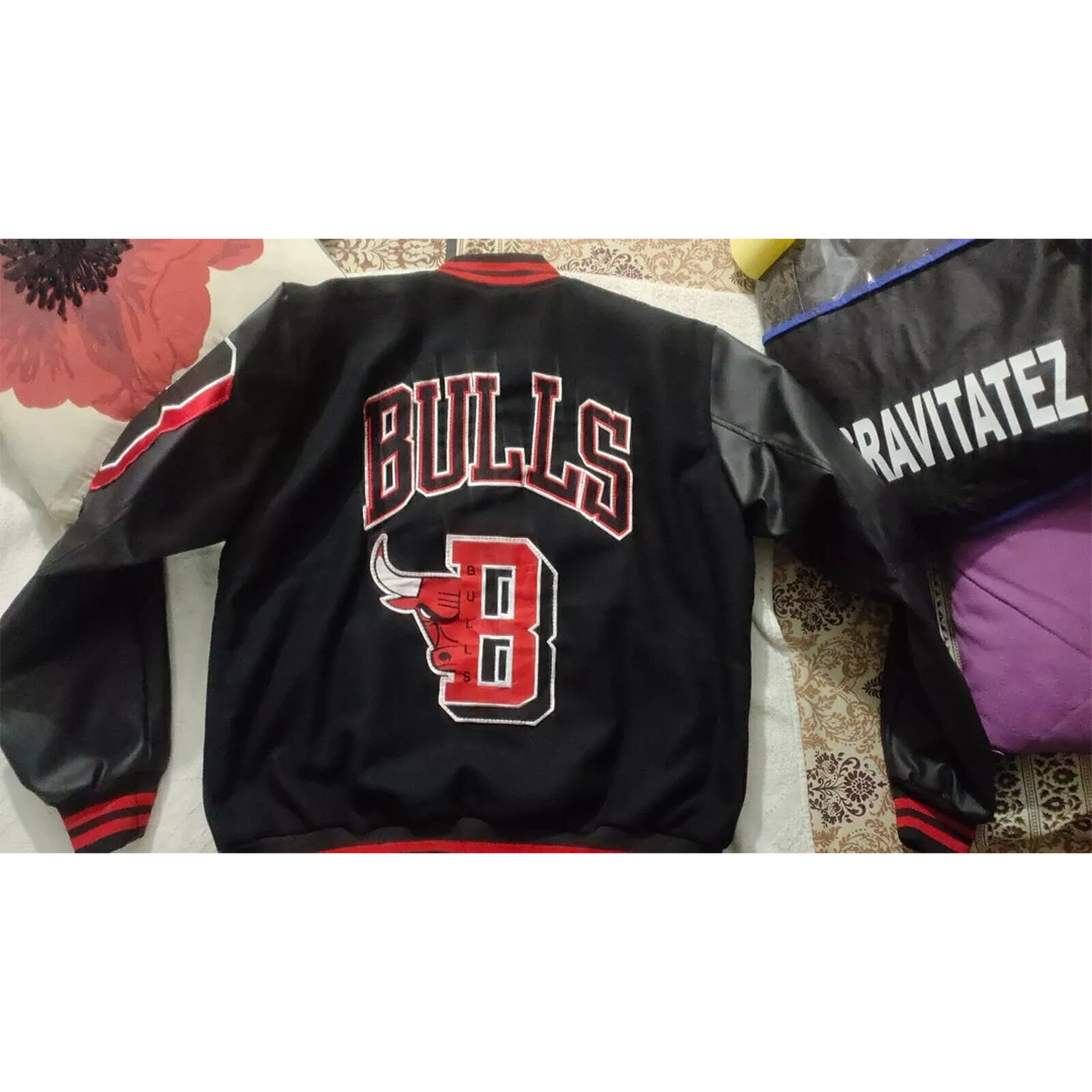 Men’s Pro Standard Chicago Bulls Mash Up Varsity Jacket Black